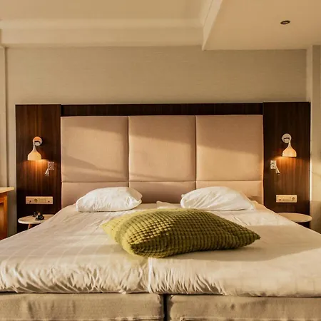 Grand Opduin Szálloda